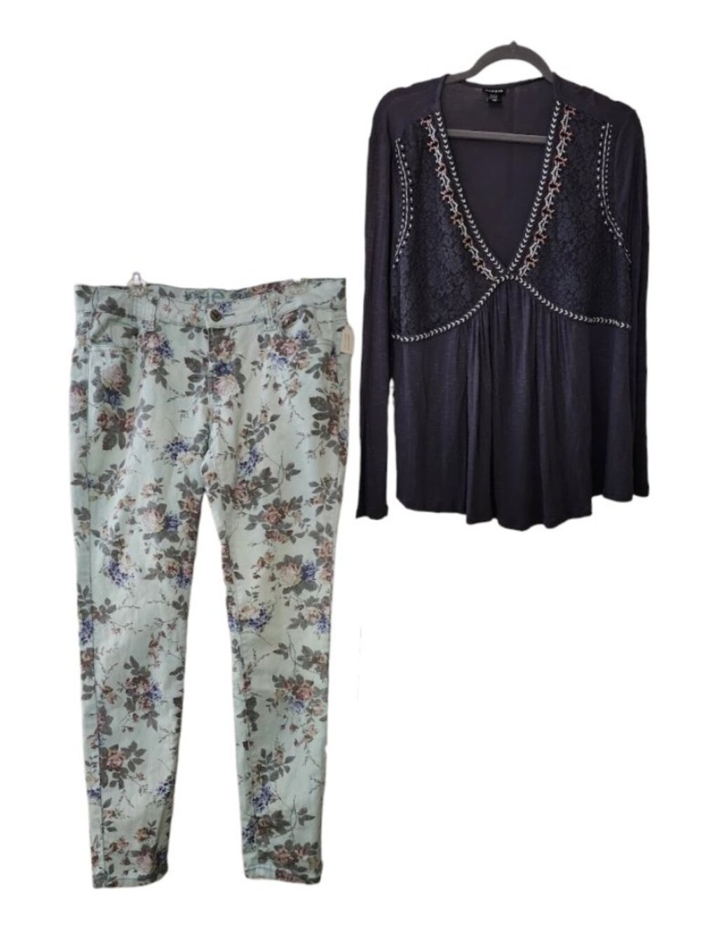 Rue 21 Size 11 jeans & Torrid Top Size 00